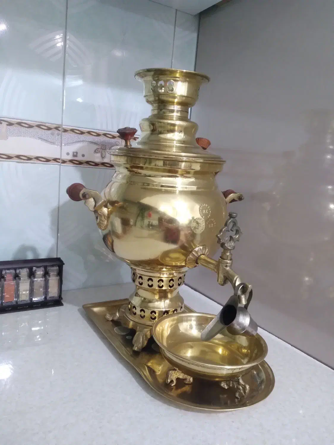 سماور برنج زغالی|صنایع دستی و سایر لوازم تزئینی|اردبیل, |دیوار