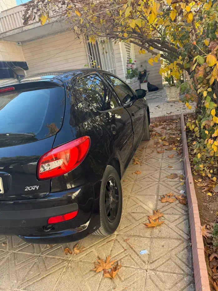 پژو ۲۰۷دنده دستی سقف شیشه۱۴۰۰|خودرو سواری و وانت|یاسوج, |دیوار