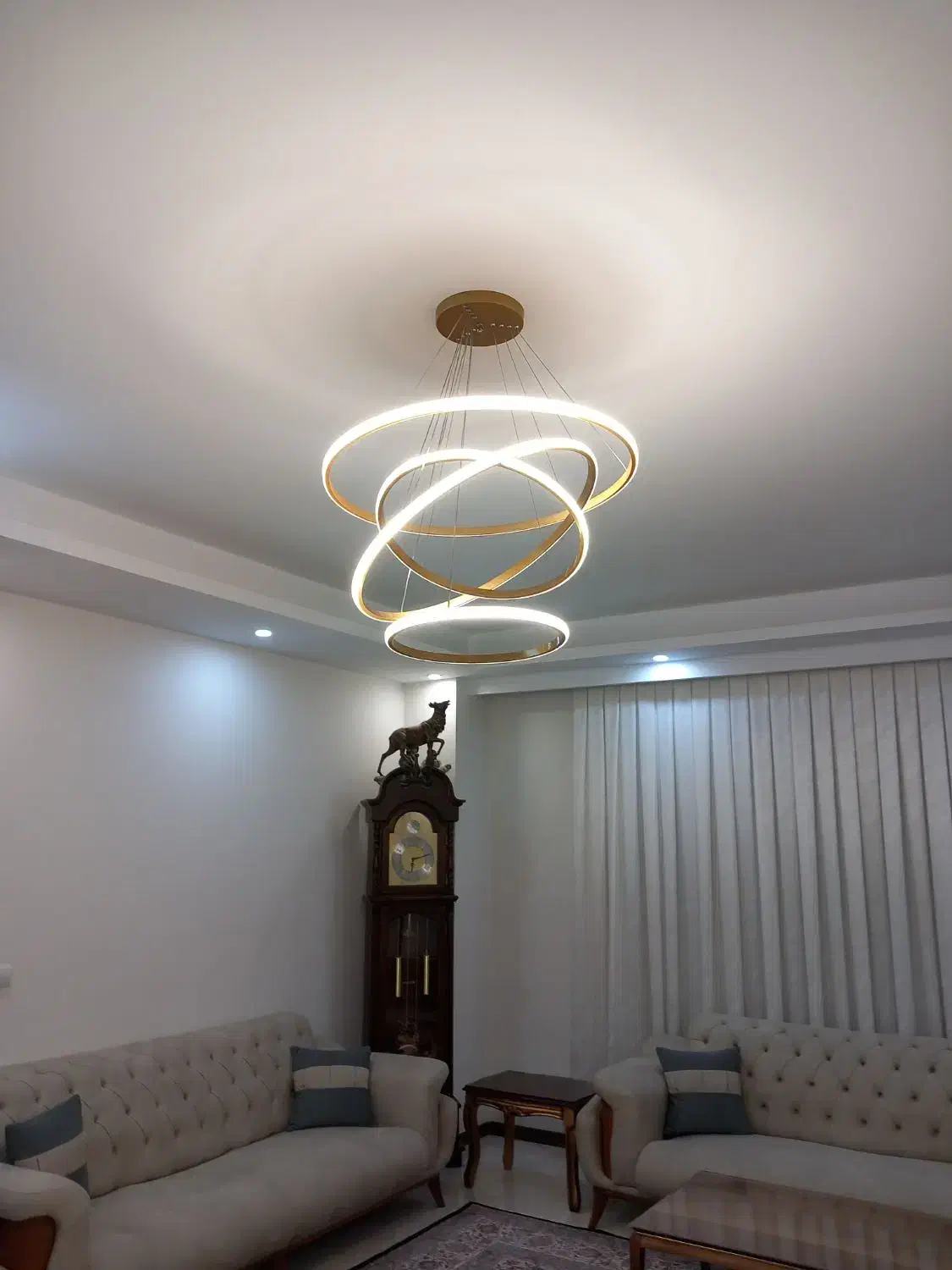 لوستر مدرن کهکشانی دایره|لوستر و چراغ آویز|مشکین‌دشت, |دیوار