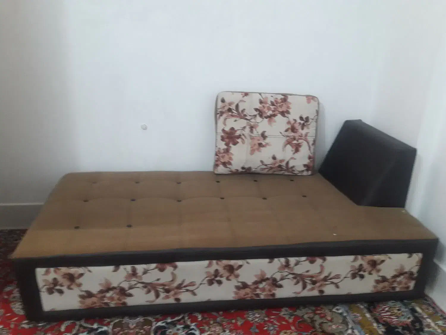 مبل راحتی مناسب|مبلمان خانگی و میز عسلی|بروجرد, |دیوار