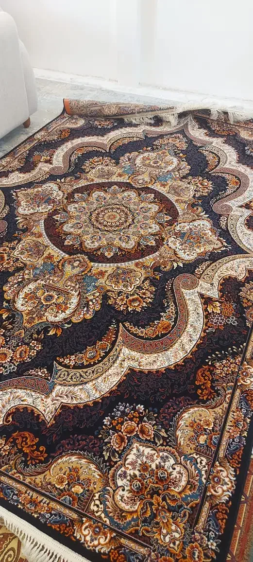 فرش کامل سالم ونوع اصلان پهن نشده بخدا|فرش|بومهن, |دیوار