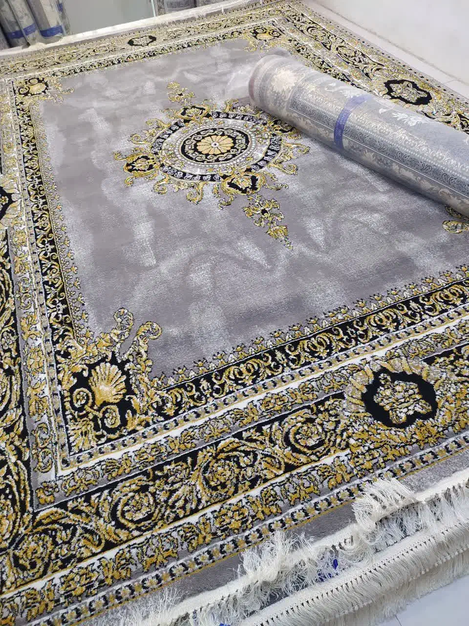 فرش9متری ورساچه 500شانه نخ B C F به نرخ گلیم،نو|فرش|تویسرکان, |دیوار