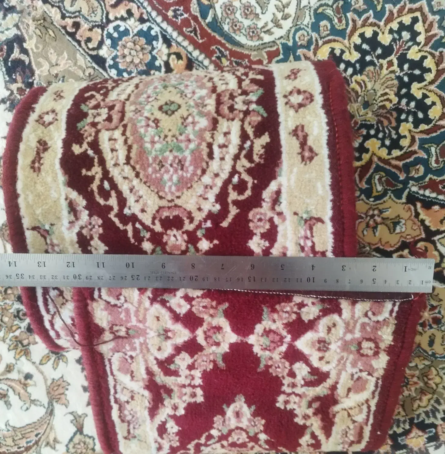 فرش کناره کاملا نو|فرش|اصفهان, خانه اصفهان|دیوار