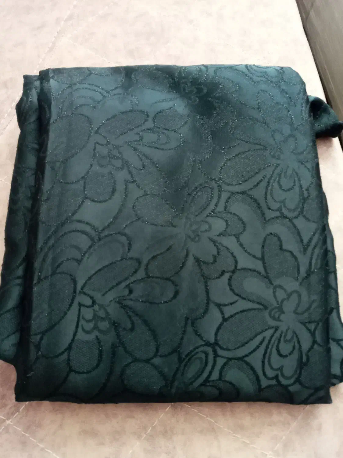 چادر مشکی طرح دار|لباس|اراک, |دیوار