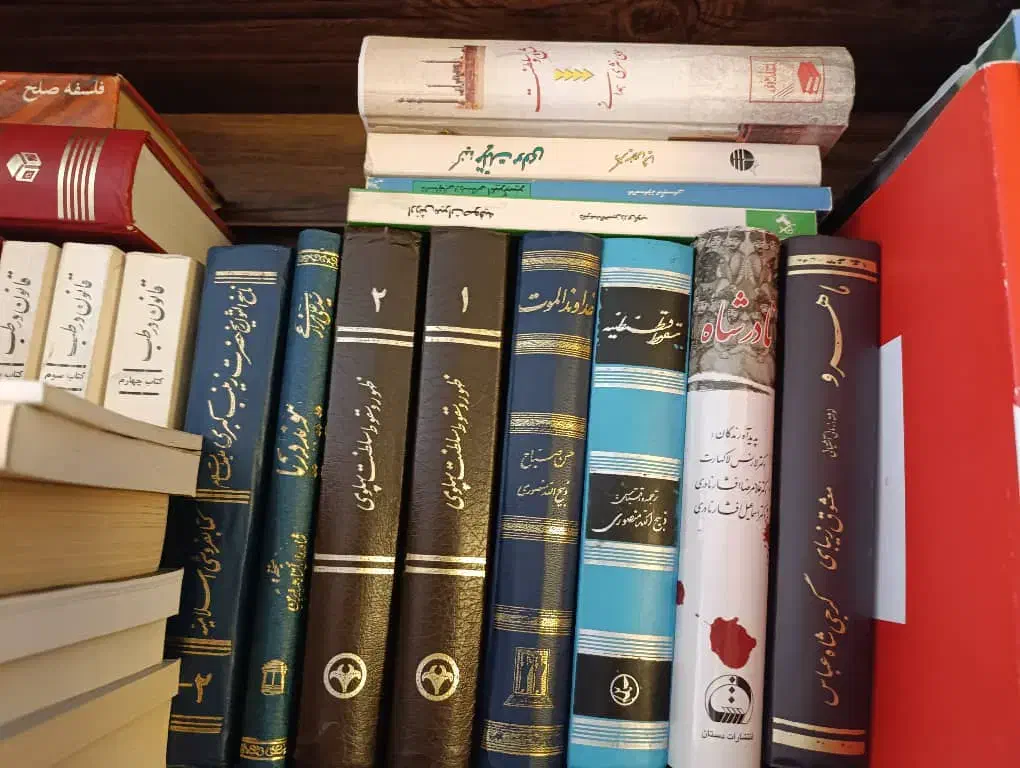 خریدار هر گونه کتاب و کاغذ باطله|خدمات پیشه و مهارت|گرگان, |دیوار