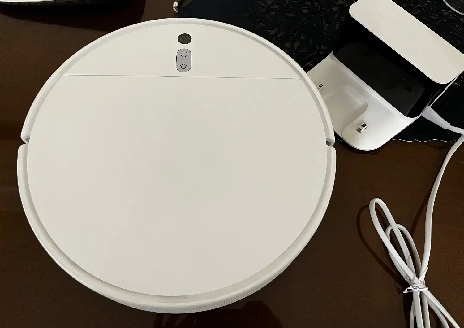 جارو رباتیک شیائومی|جاروبرقی، جارو شارژی، بخارشو|تهران, عباسآباد|دیوار