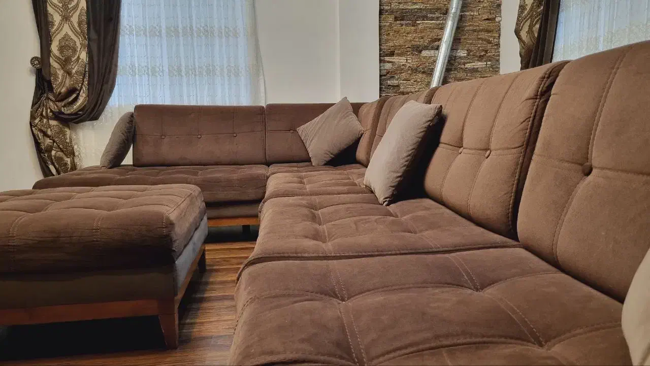 مبل راحتی ال ۸ نفره بسیار تمیز به همراه پاف و شیشه|مبلمان خانگی و میز عسلی|نوشهر, |دیوار