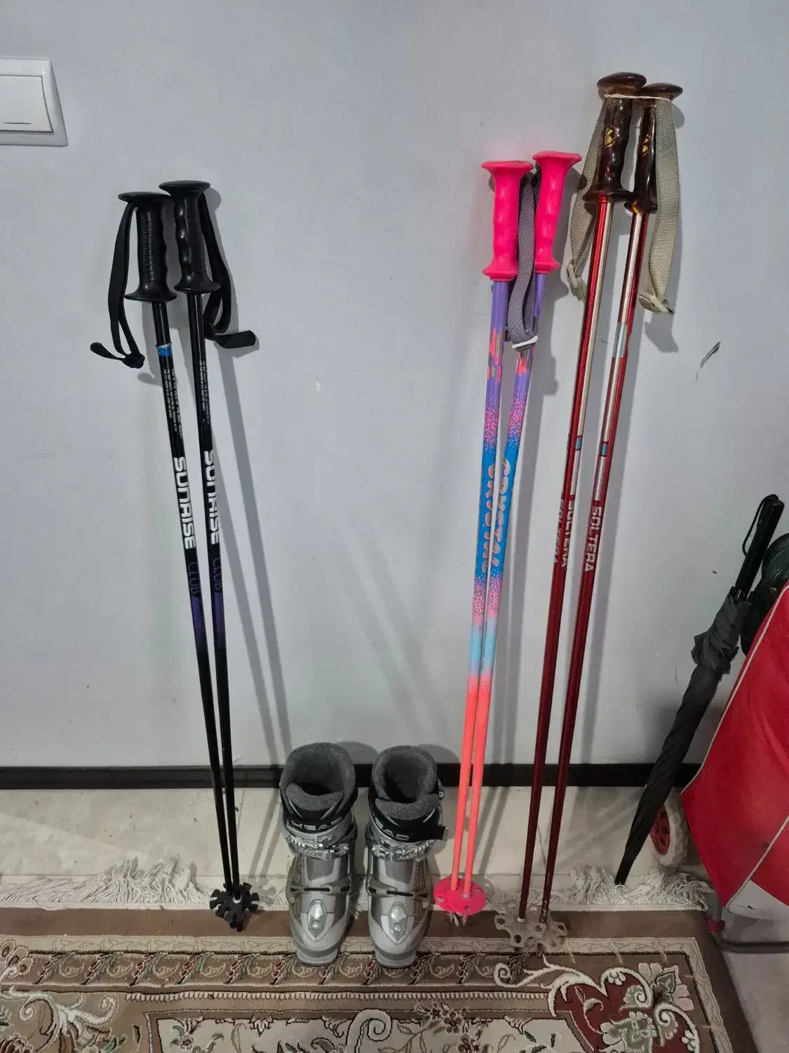 کفش و باتون|ورزشهای زمستانی|کرج, فاز ۳ گوهردشت|دیوار