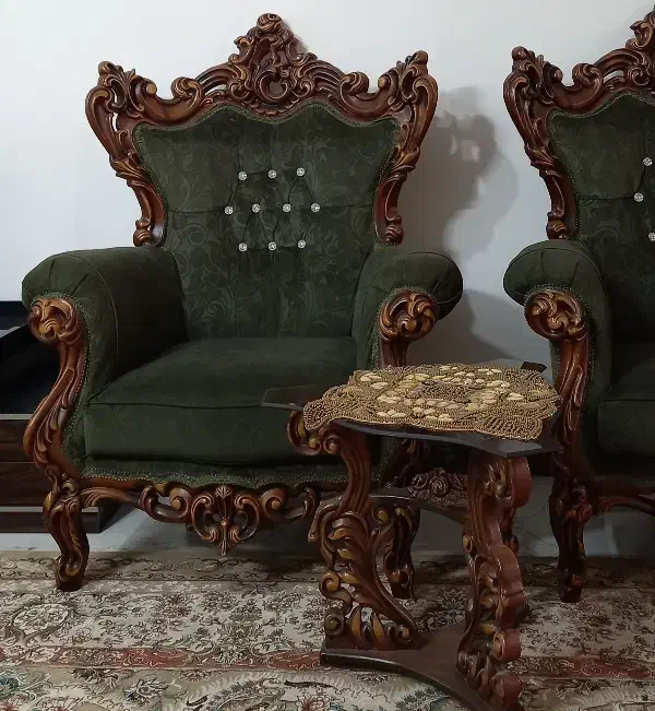 مبل ۹ نفره سلطنتی چوب راش|مبلمان خانگی و میز عسلی|هشتگرد, شهرک کوثر|دیوار