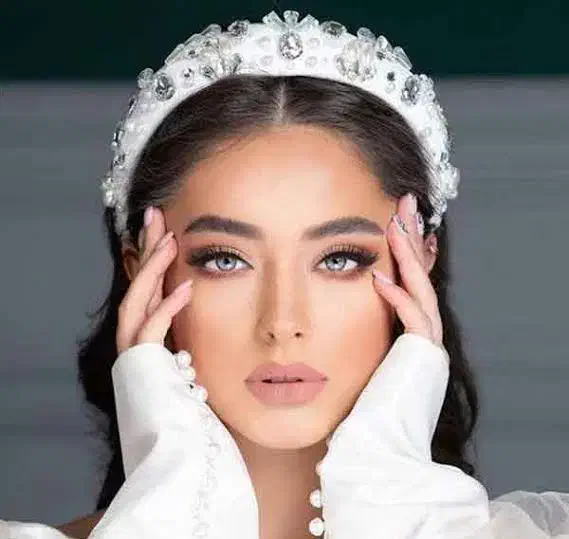 میکاپ و شنیون فقط 500 تومان|خدمات آرایشگری و زیبایی|جیرفت, |دیوار