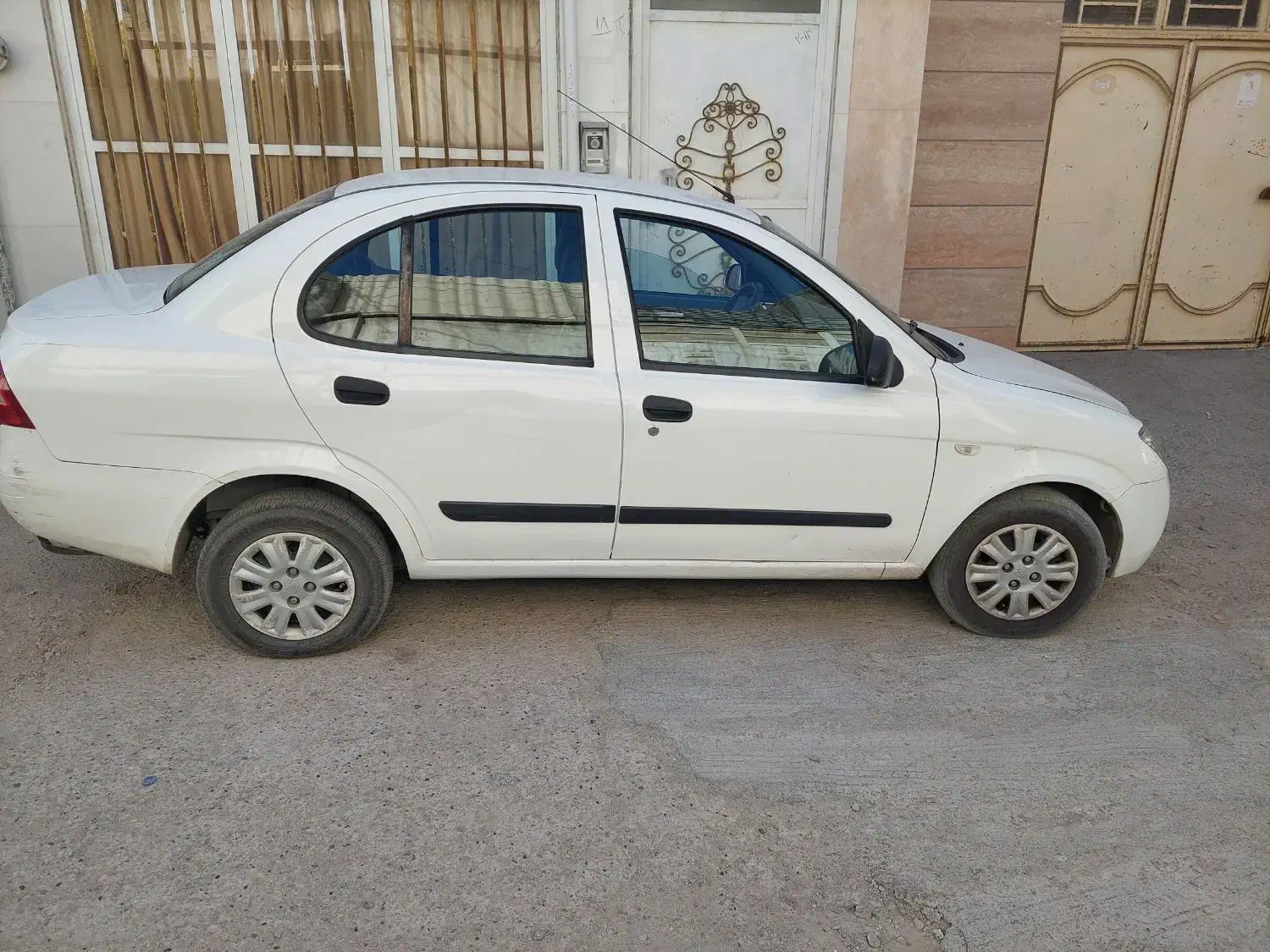 تیبا صندوقدار بهمن ۹۵|خودرو سواری و وانت|کرمانشاه, |دیوار