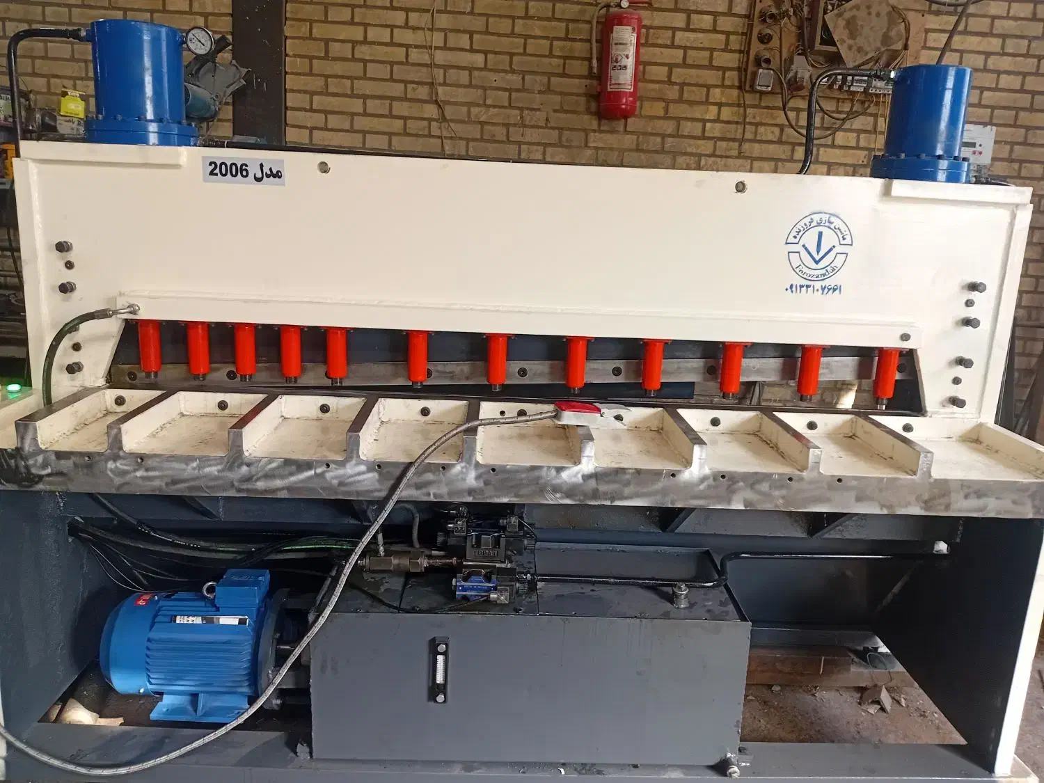 گیوتین و نورد ورق اجدار|ماشین‌آلات صنعتی|اصفهان, کشاورزی|دیوار