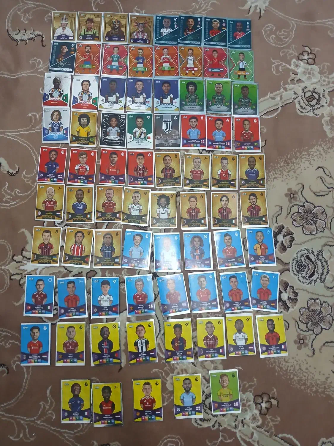 کیمدی|اسباب‌‌بازی|دورود, |دیوار