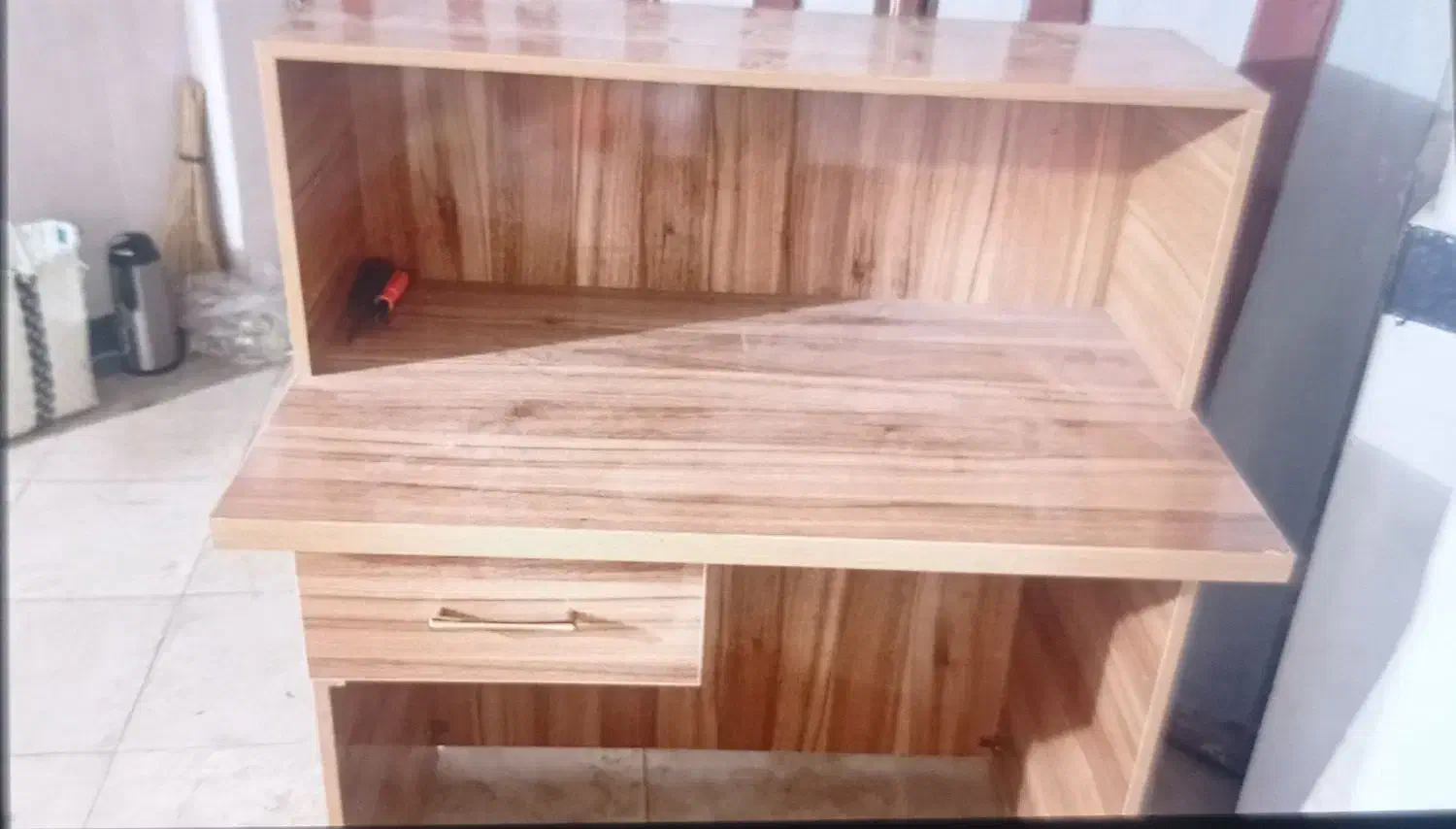 میز|میز تحریر و کامپیوتر|نورآباد, |دیوار