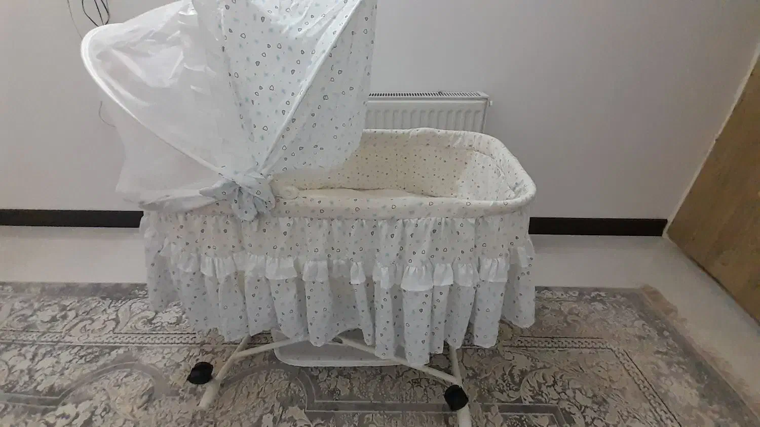 گهواره نوزاد|تخت و سرویس خواب|یزد, |دیوار