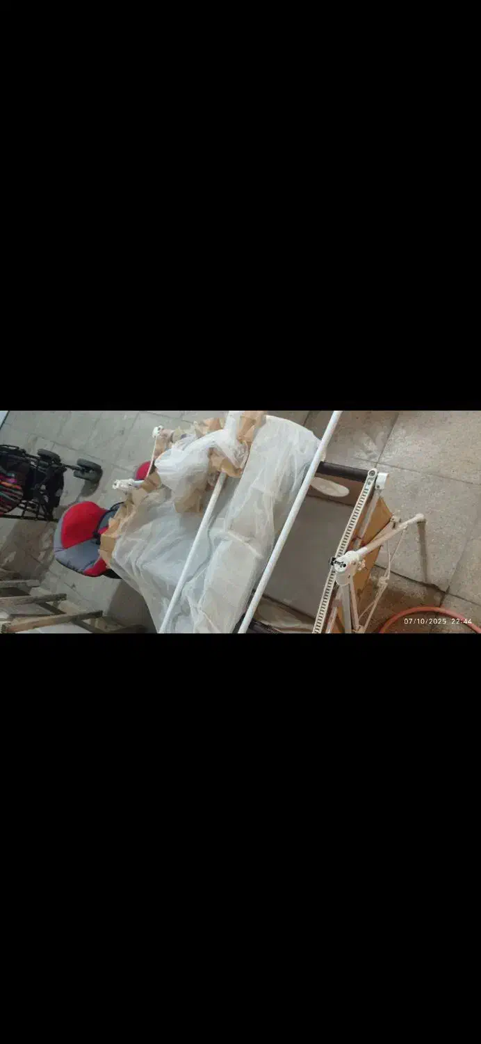 گهواره|تخت و صندلی بچه|رشت, نظری|دیوار