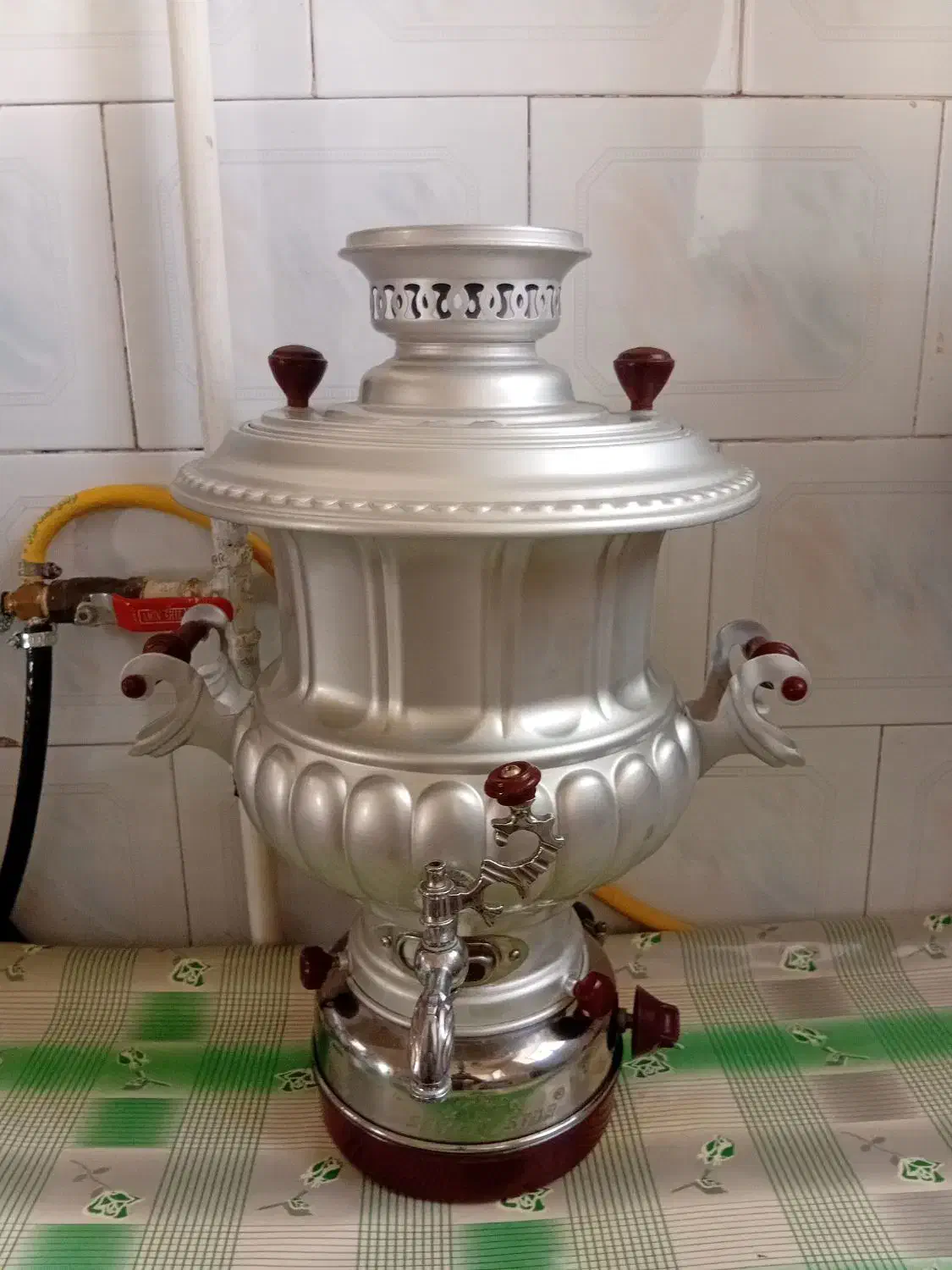 سماور کامل روحی|سماور، چای‌ساز، قهوه‌ساز|صحنه, |دیوار