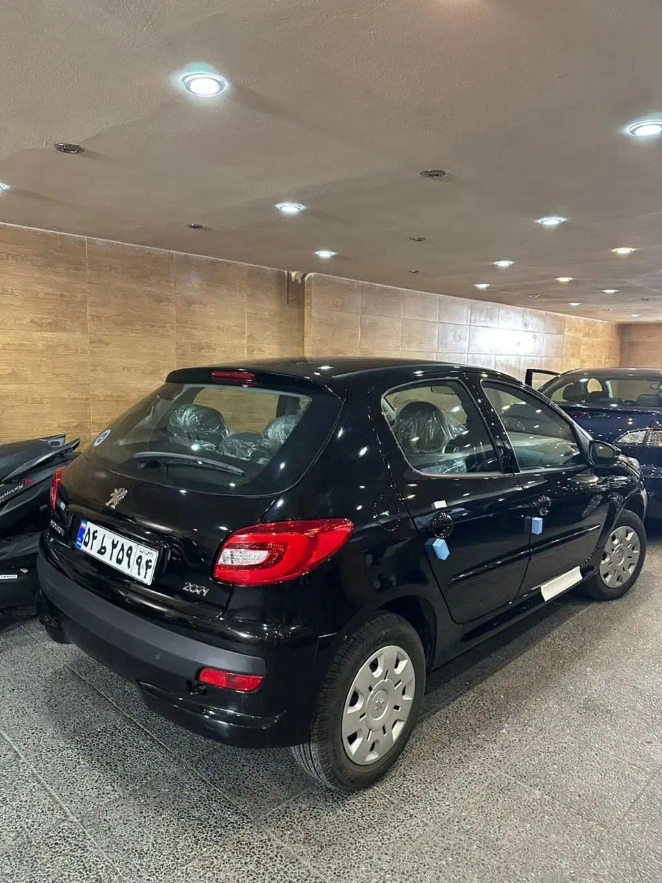 ۲۰۷tu3|خودرو سواری و وانت|شیراز, باغ تخت|دیوار