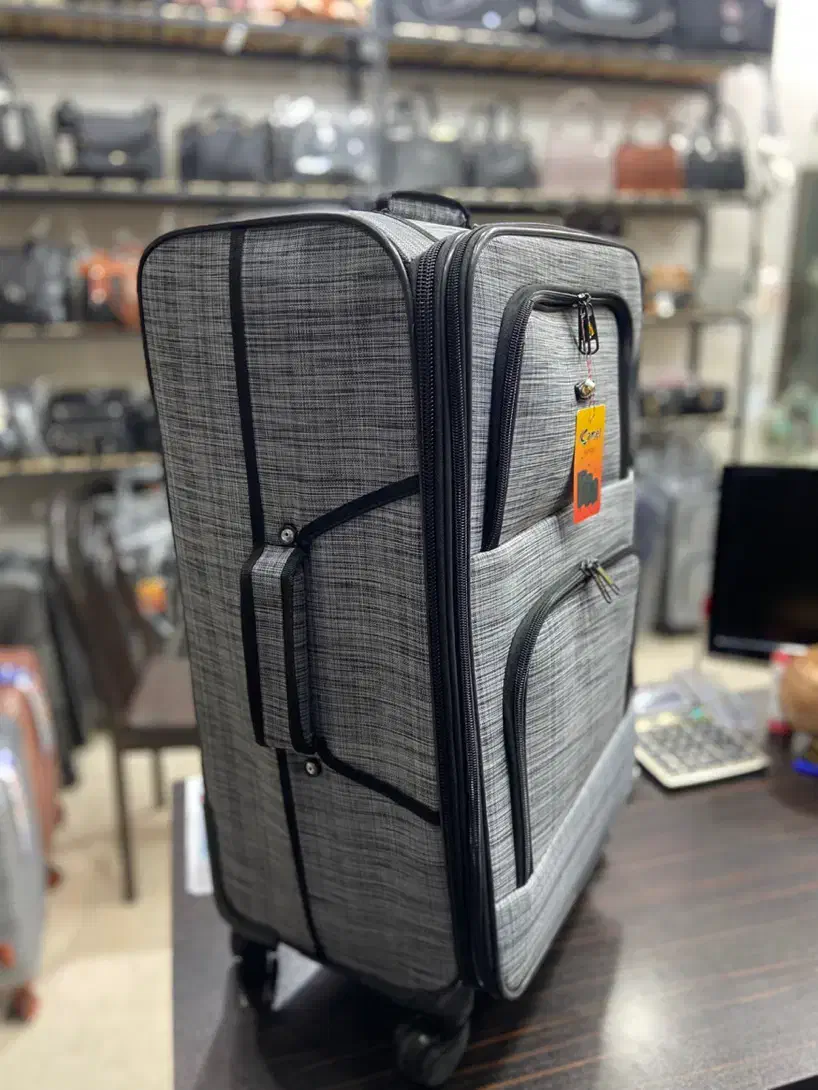 چمدان سامیت متوسط|کیف، کفش، کمربند|قوچان, |دیوار