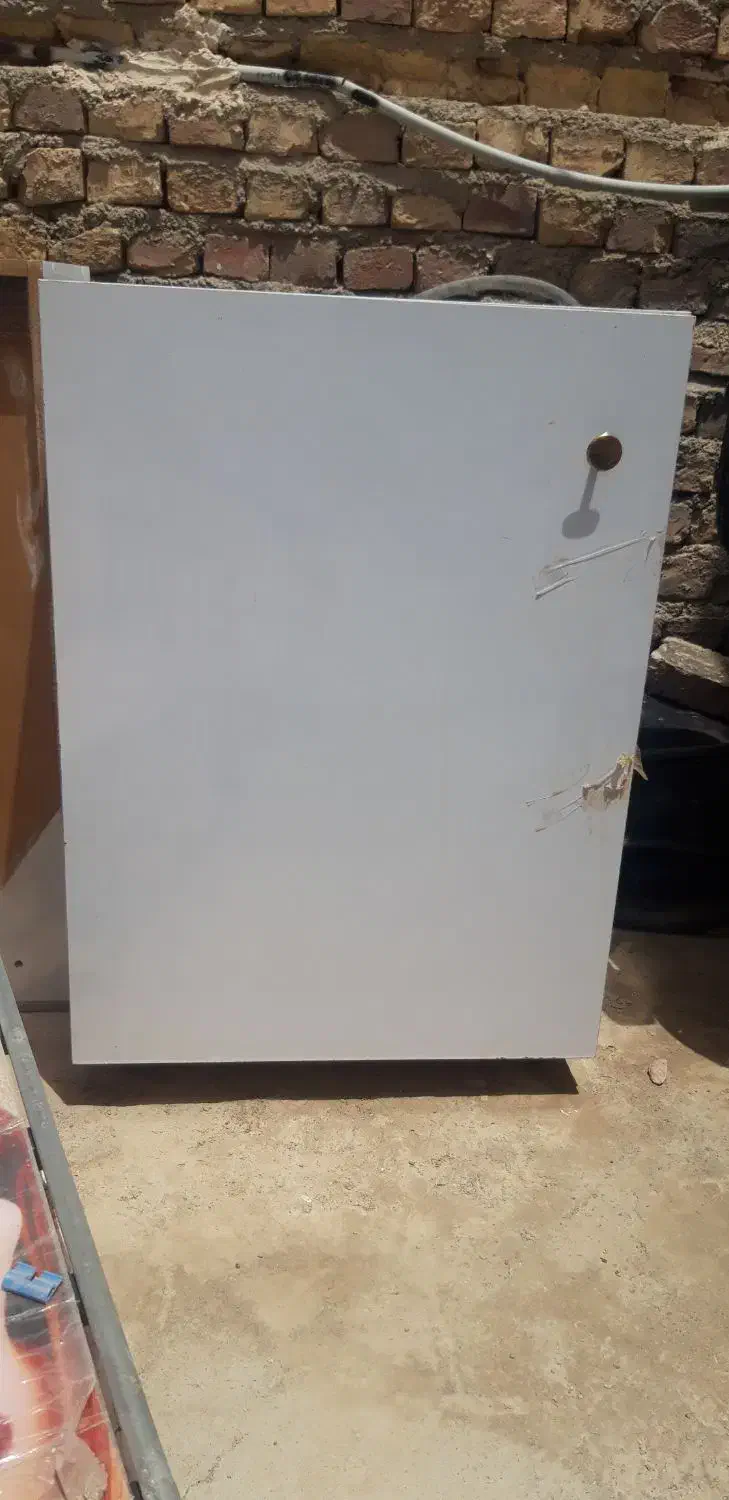 وسایل سالن زیبایی|آرایشگاه و سالن‌های زیبایی|زابل, |دیوار