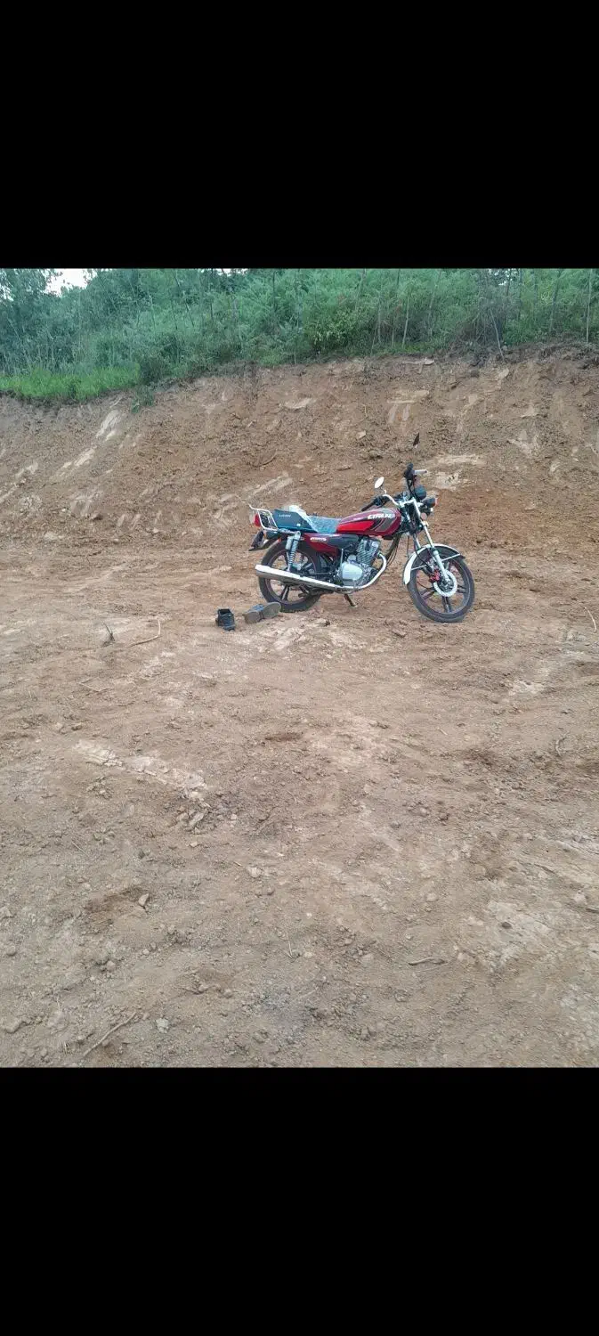 موتورسیکلت|موتورسیکلت|رشت, نخودچر|دیوار