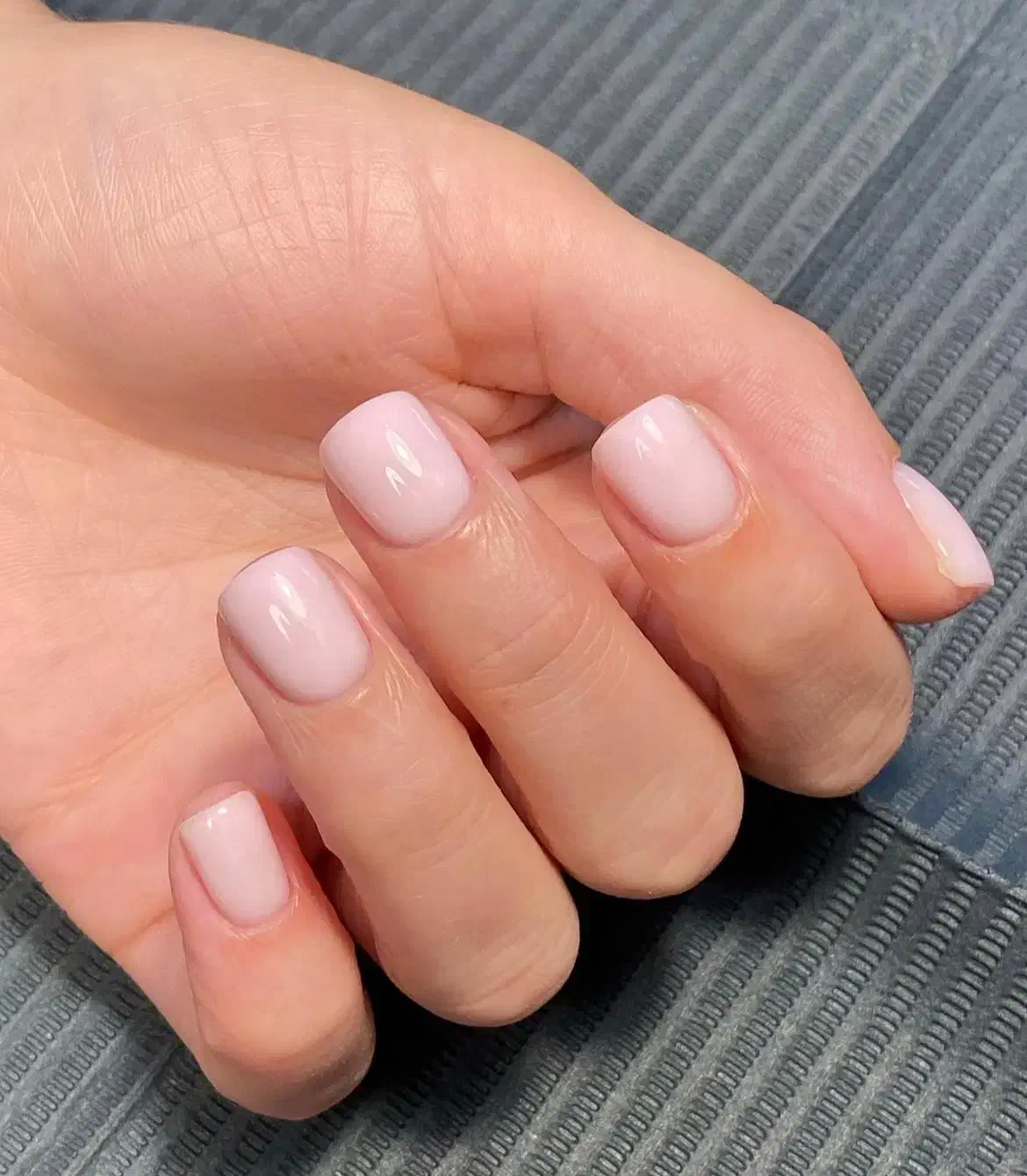 «نیاز به مدل ناخن هزینه فقط مواد»|خدمات آرایشگری و زیبایی|قائم‌شهر, |دیوار