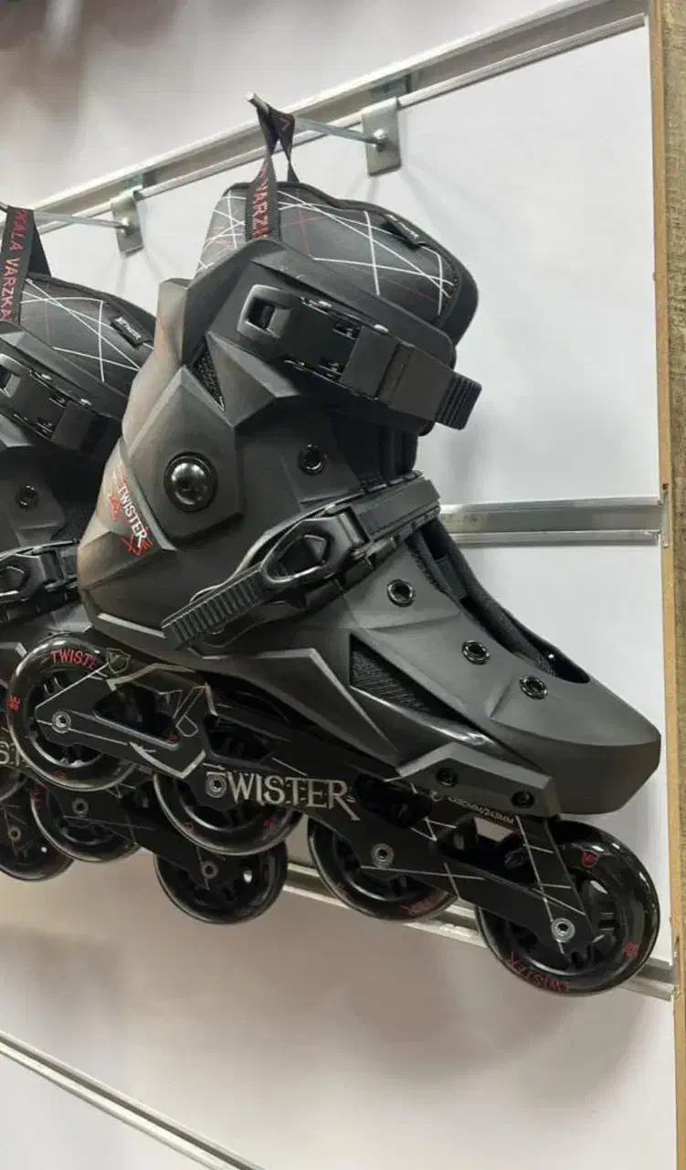 اسکیت نیمه حرفه ای و حرفه ای|دوچرخه، اسکیت، اسکوتر|کرج, باغ سیب|دیوار