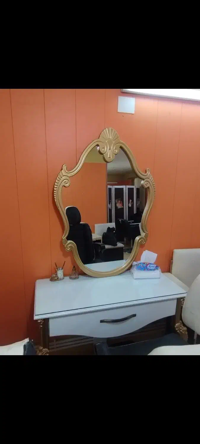 لوازم سالن زیبایی|آرایشگاه و سالنهای زیبایی|سنندج, |دیوار