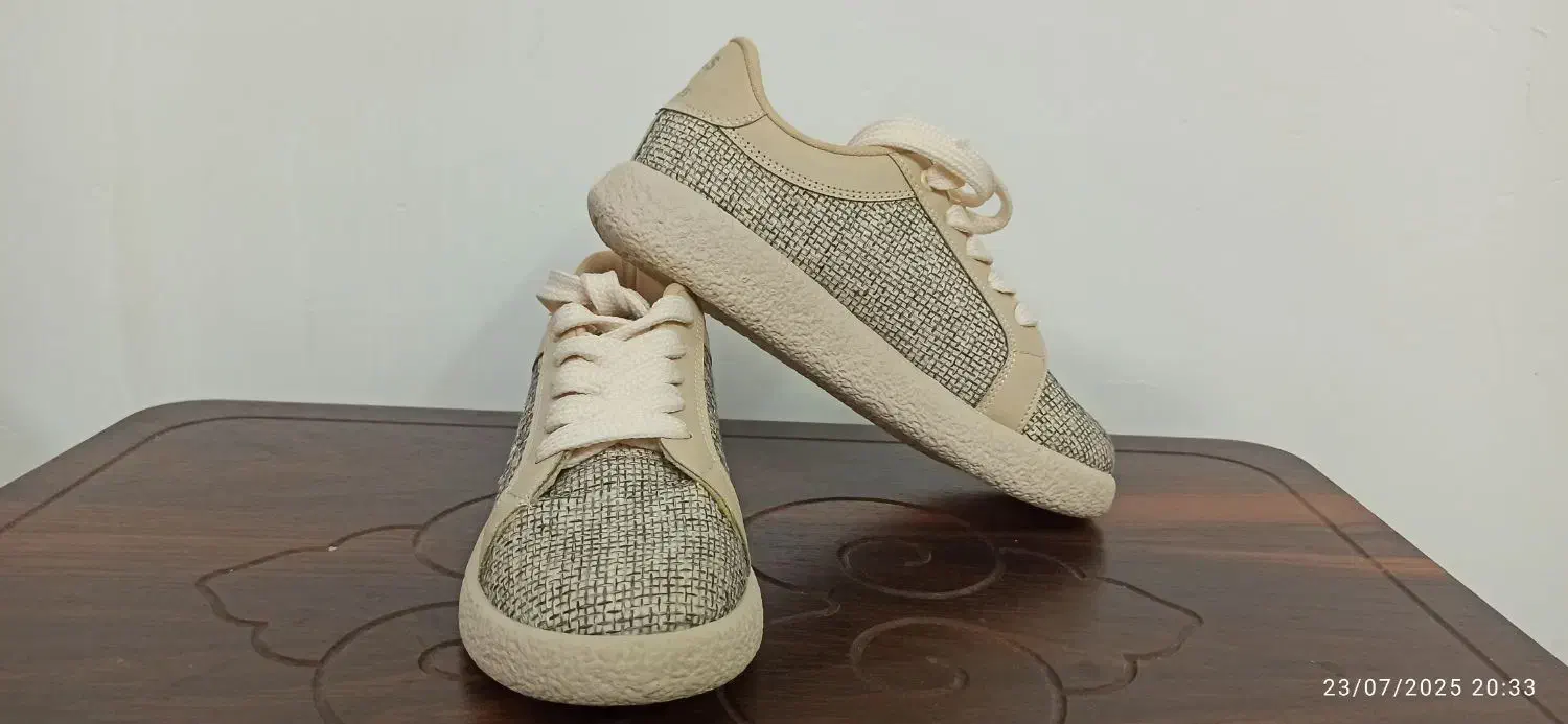 کتونی و صندل نو|کیف، کفش، کمربند|لاهیجان, آهندان|دیوار