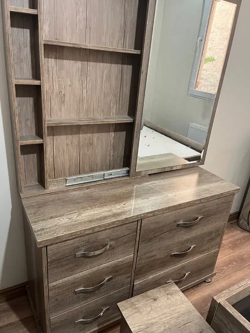 سرویس خواب|تخت و سرویس خواب|یزد, |دیوار