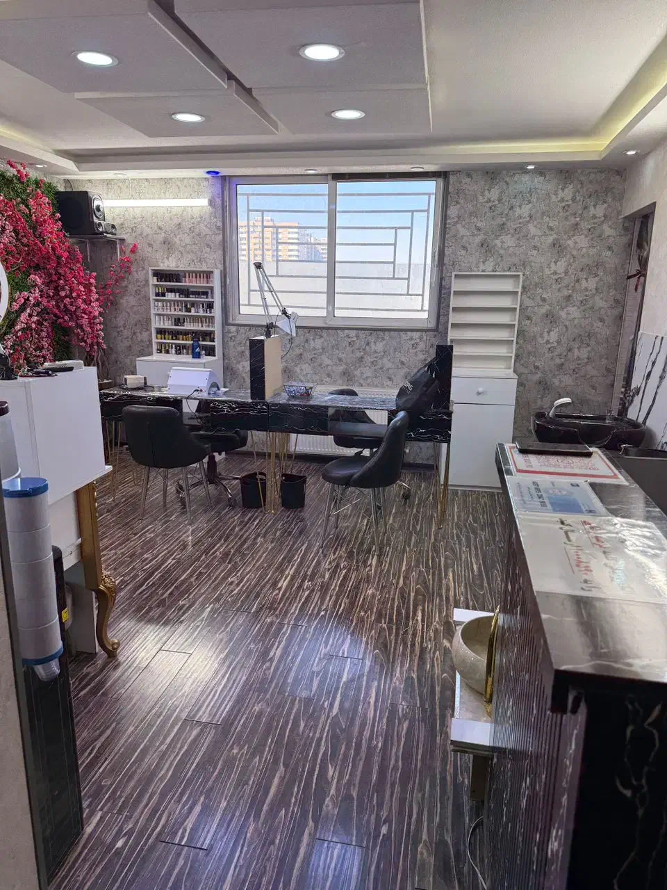 90متر اداری/سهروردی/دو اتاقه/ویو ابدی|اجارهٔ دفتر کار، اتاق اداری، مطب|اصفهان, باغ زیار|دیوار