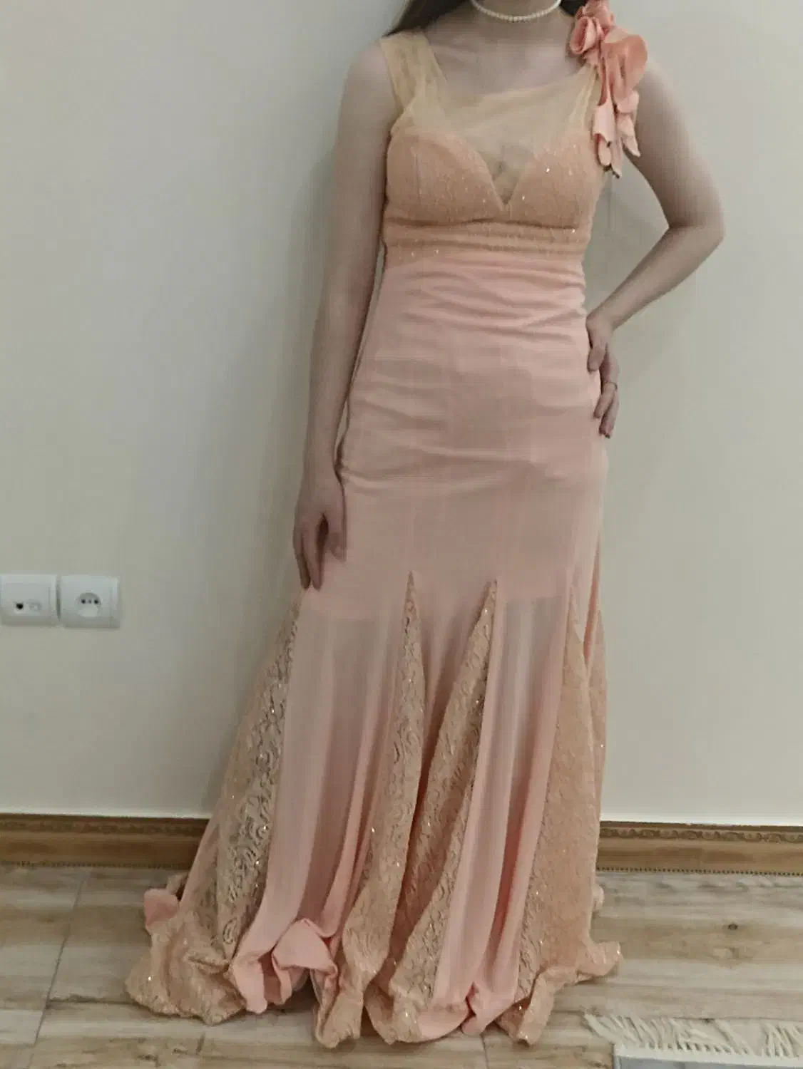 لباس مجلسی|لباس|پاکدشت, حصار امیر|دیوار