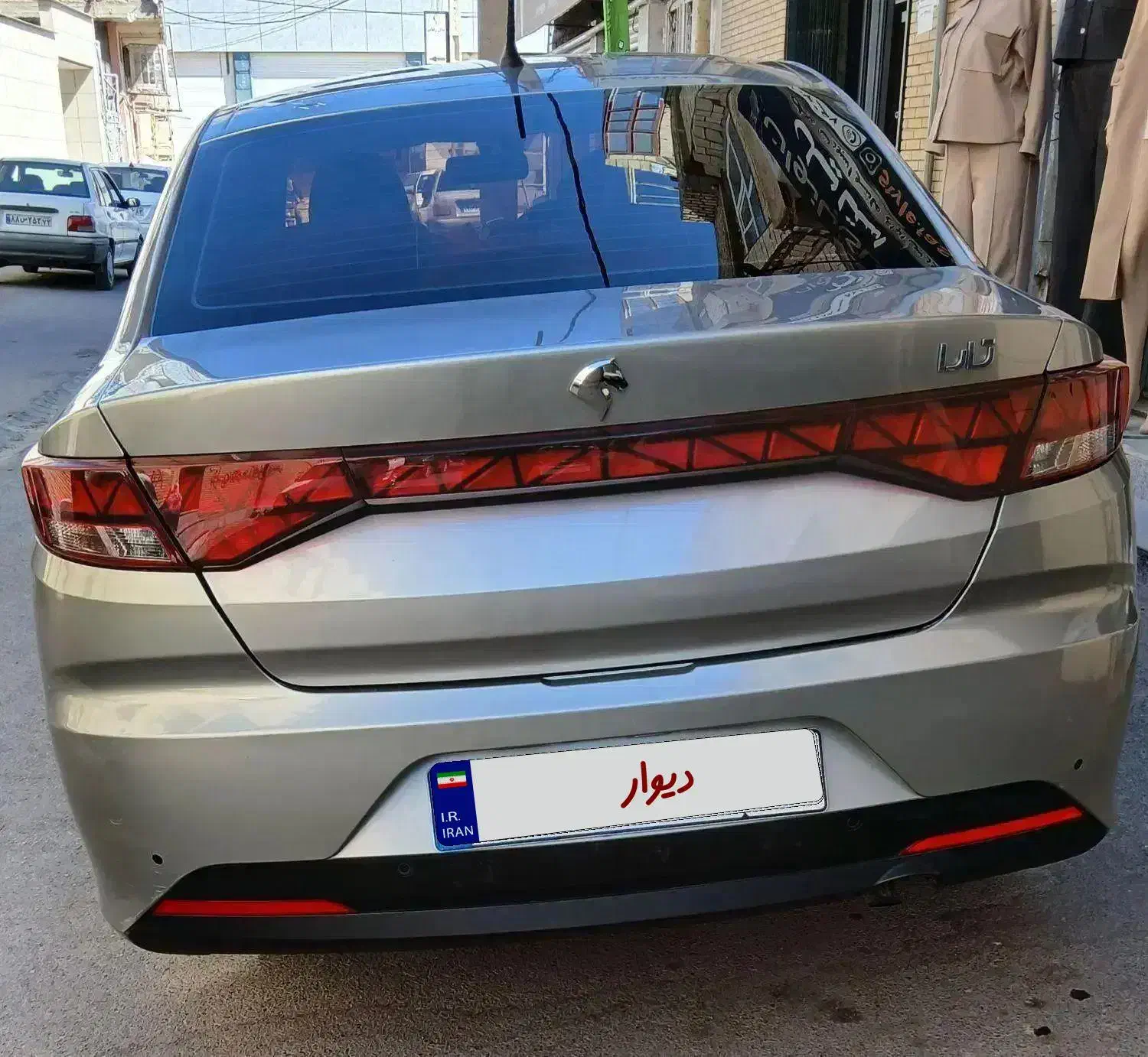 تارامدل۴۰۲|خودرو سواری و وانت|فسا, |دیوار