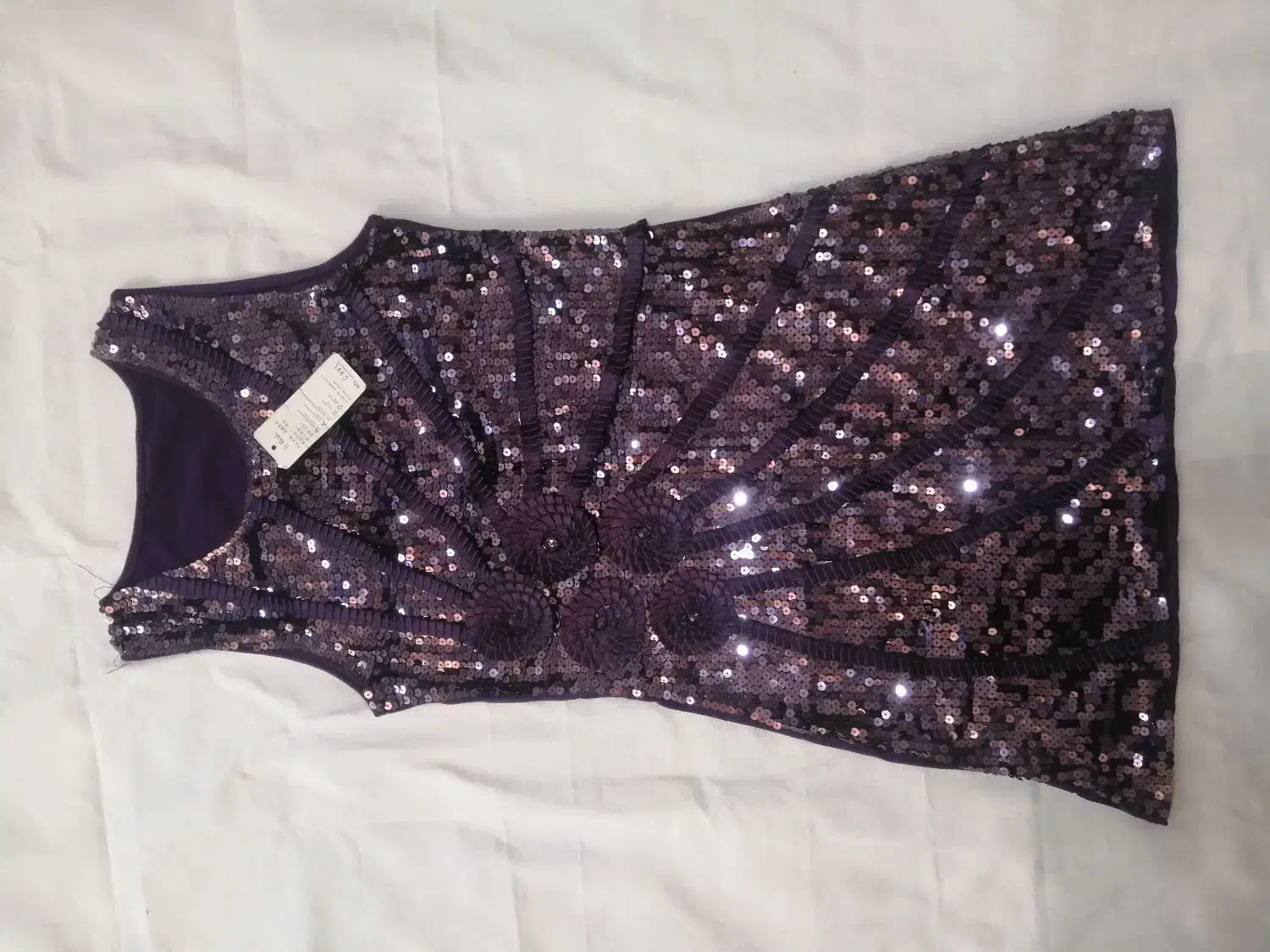 لباس مجلسی|لباس|قائن, |دیوار