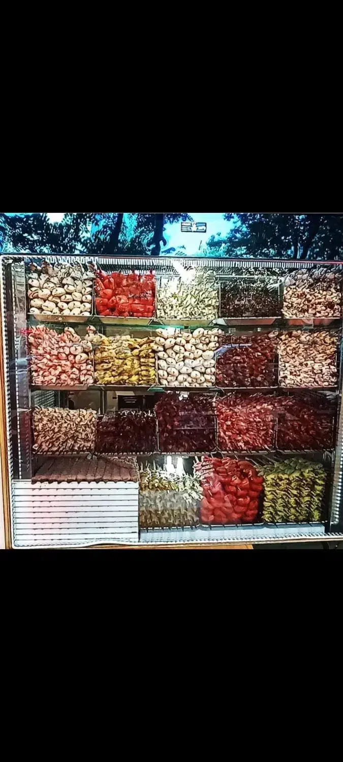 به یک پزنده ماهر به جگرکی و کبابی نیاز مندیم|استخدام خدمات فروشگاه و رستوران|تهران, منیریه|دیوار