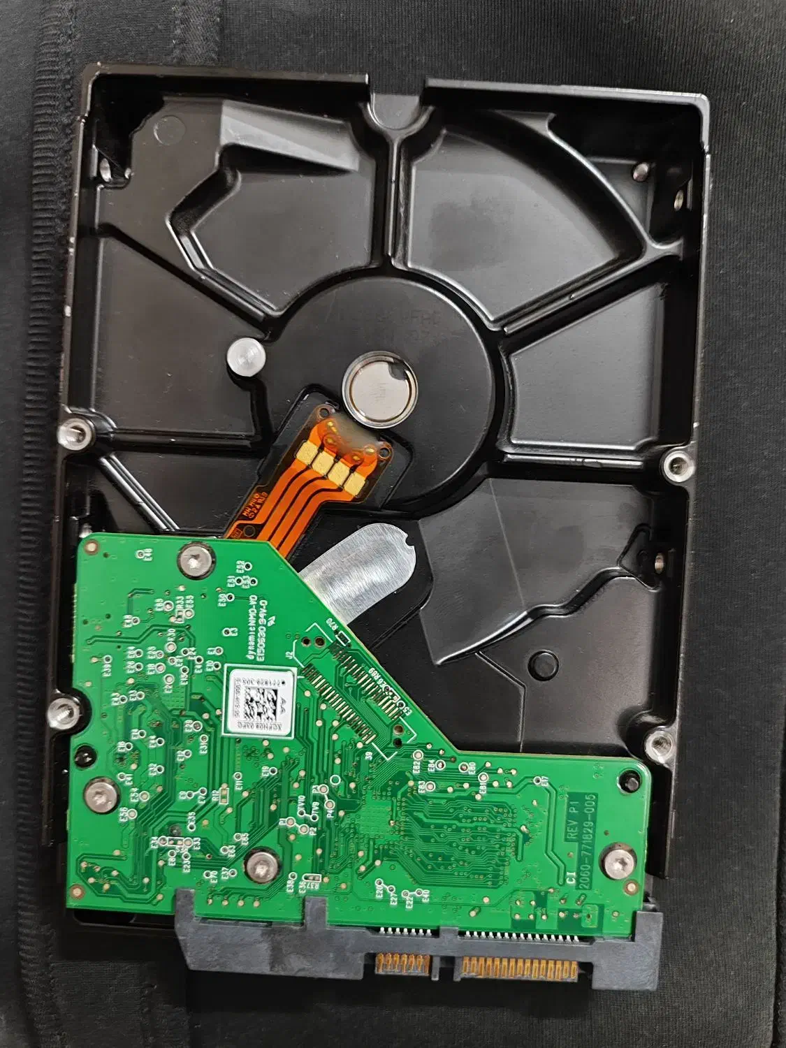 هارد دیسک|قطعات و لوازم جانبی رایانه|ری, دیلمان|دیوار