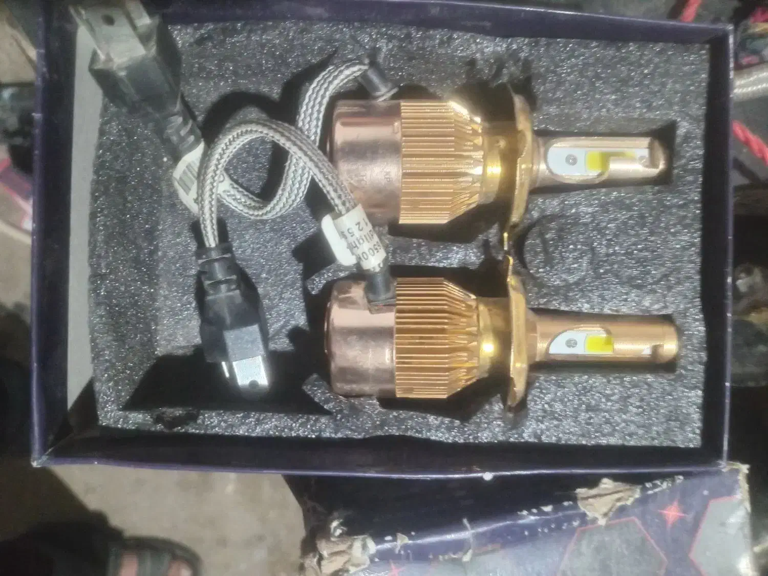 لامپ هدایت سالم پول لازمم|لامپ و چراغ|زابل, |دیوار