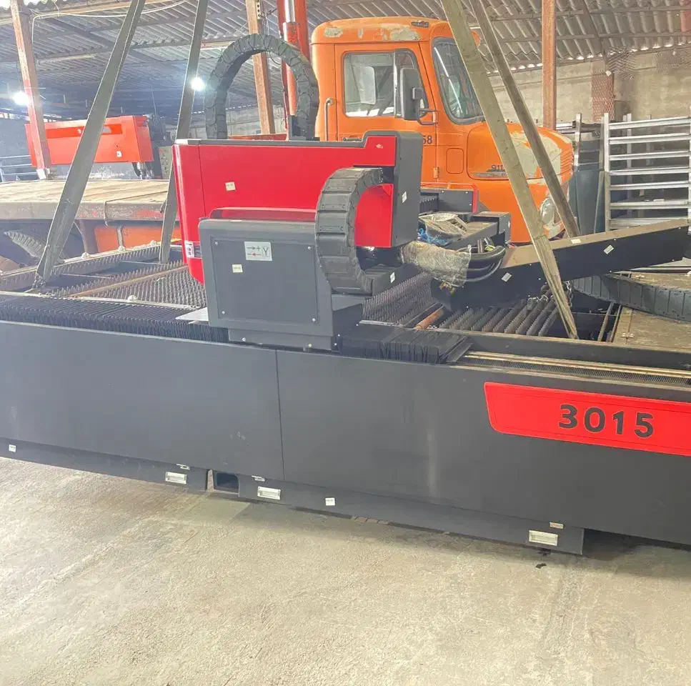 استخدام اپراتور لیزر فایبر فلزات|استخدام صنعتی، فنی، مهندسی|زرگرشهر, |دیوار