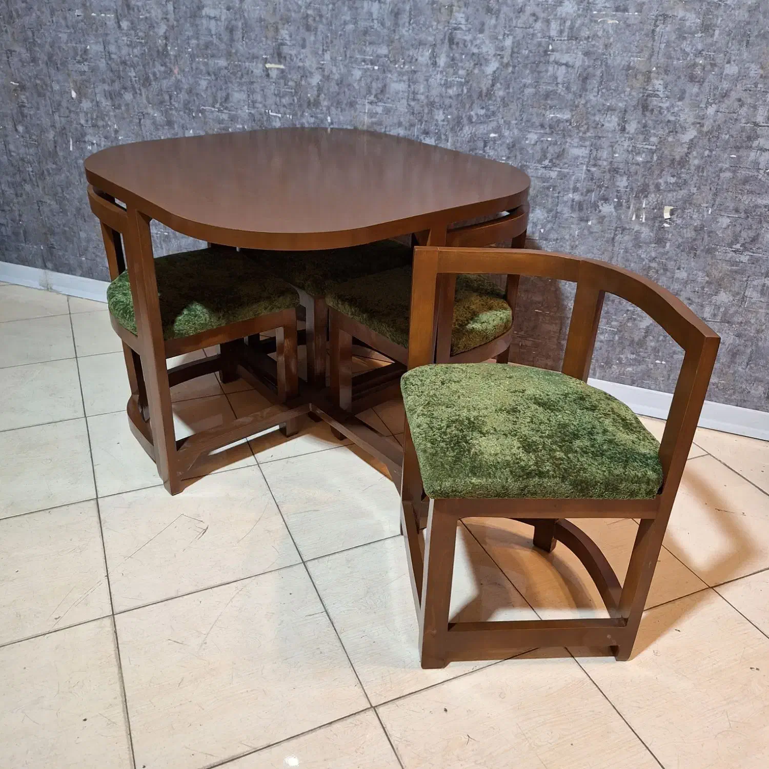 میز ناهارخوری کم جا|میز و صندلی غذاخوری|اسلامشهر, شهرک سعیدیه|دیوار