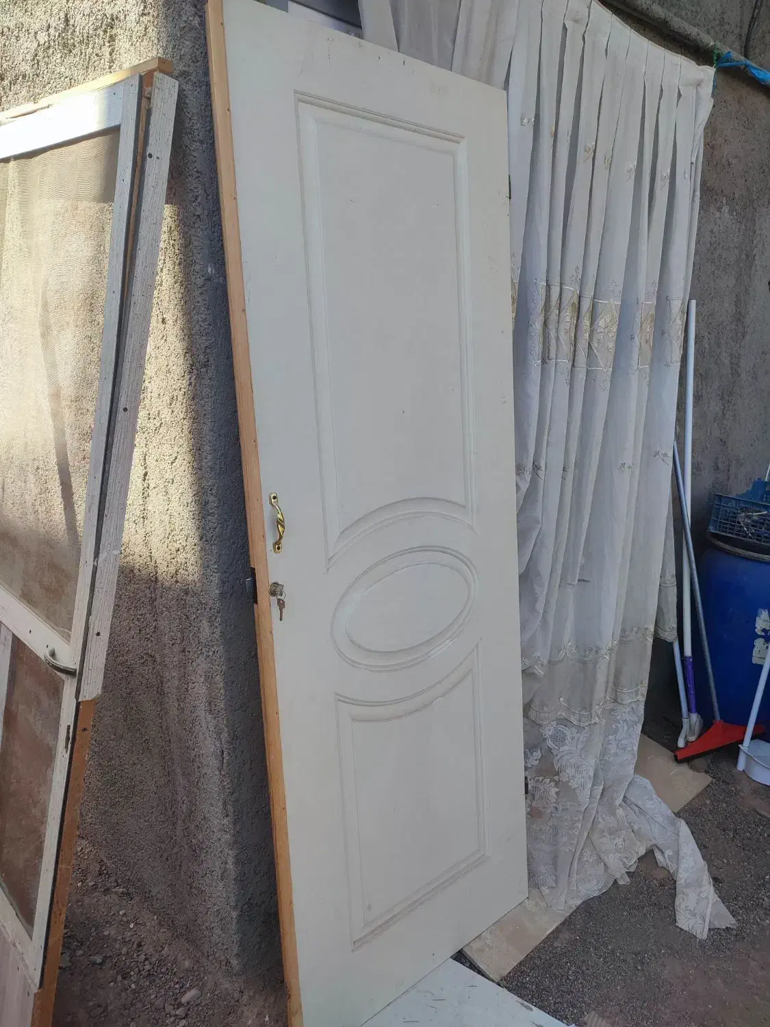 چهار چوب کمد دیواری سالم سالم بادرب چوبی|جاکفشی، کمد، دراور|دشتابی, |دیوار