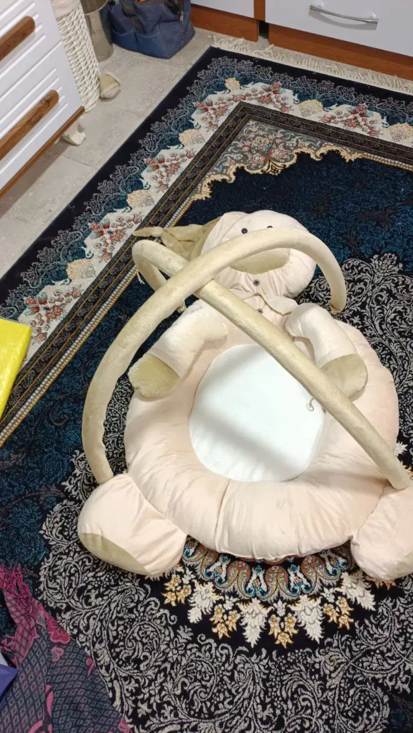 تشک بازی نو|اسباب‌بازی بچه|قم, شهدا|دیوار