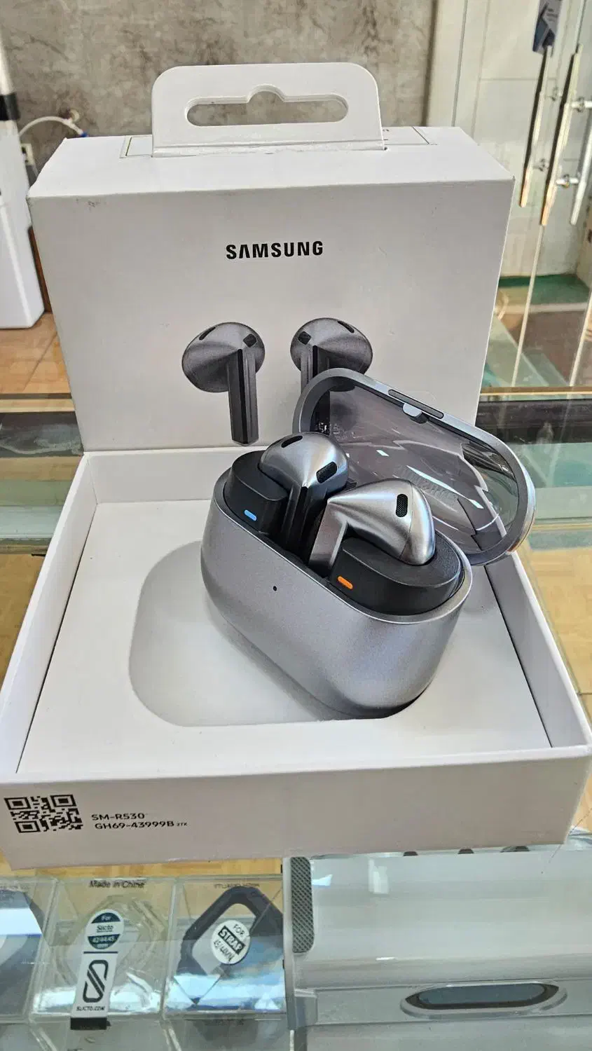 Samsung buds 3|لوازم جانبی موبایل و تبلت|اصفهان, کشاورزی|دیوار