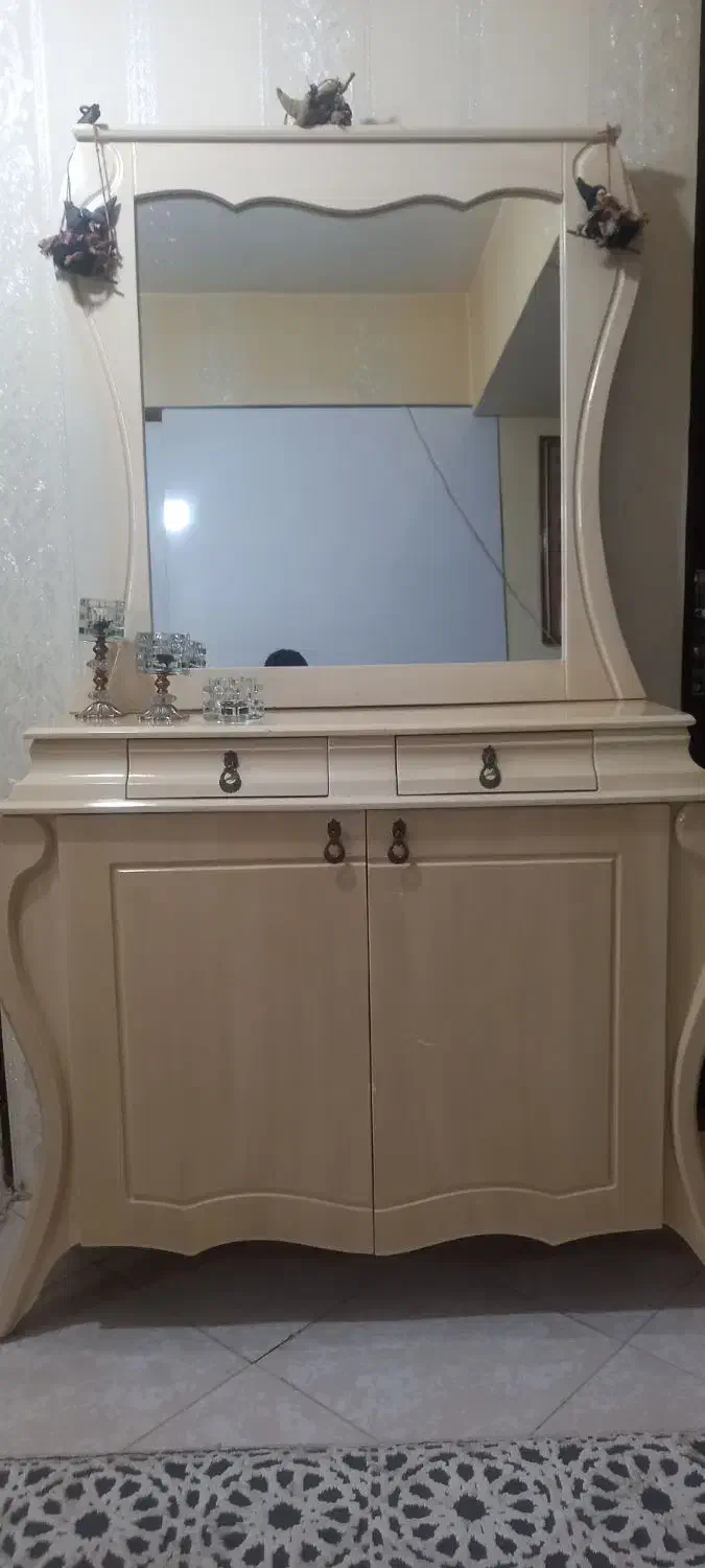 اینه کنسول|بوفه، ویترین، کنسول|گلبهار, شهر جدید گلبهار|دیوار