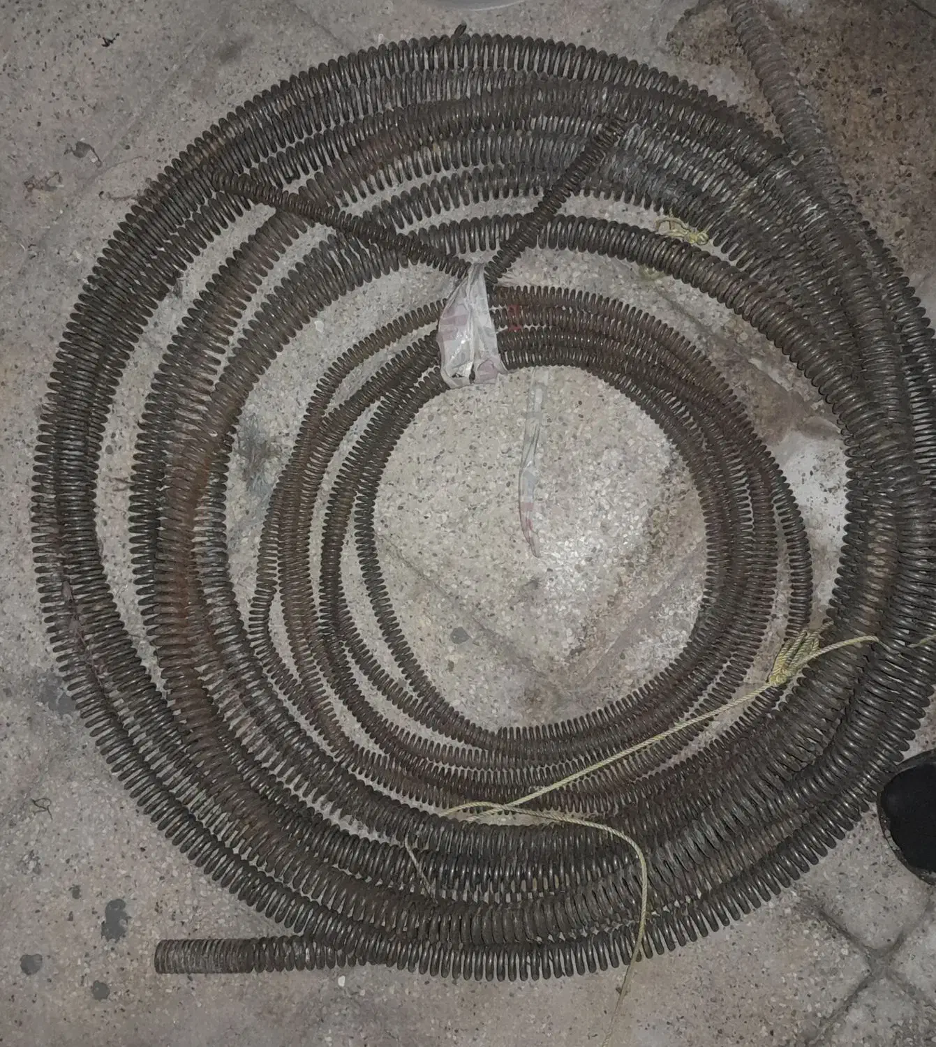 فنر زنی و رفع گرفتگی|خدمات پیشه و مهارت|آبیک, |دیوار