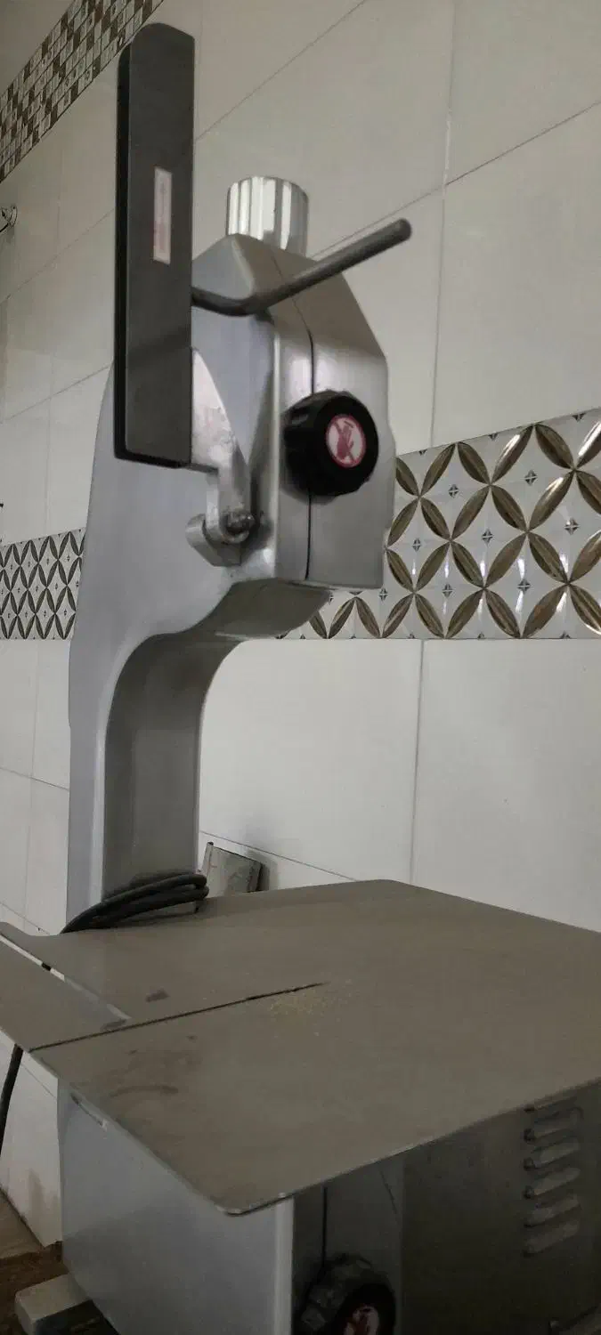 اَره استخوان بر|ابزارآلات|نیشابور, فردوسی جنوبی|دیوار