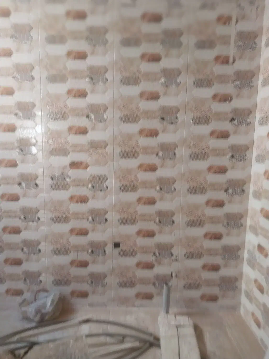 کاشی کاری وسرامیک کار|خدمات پیشه و مهارت|آبادان, |دیوار