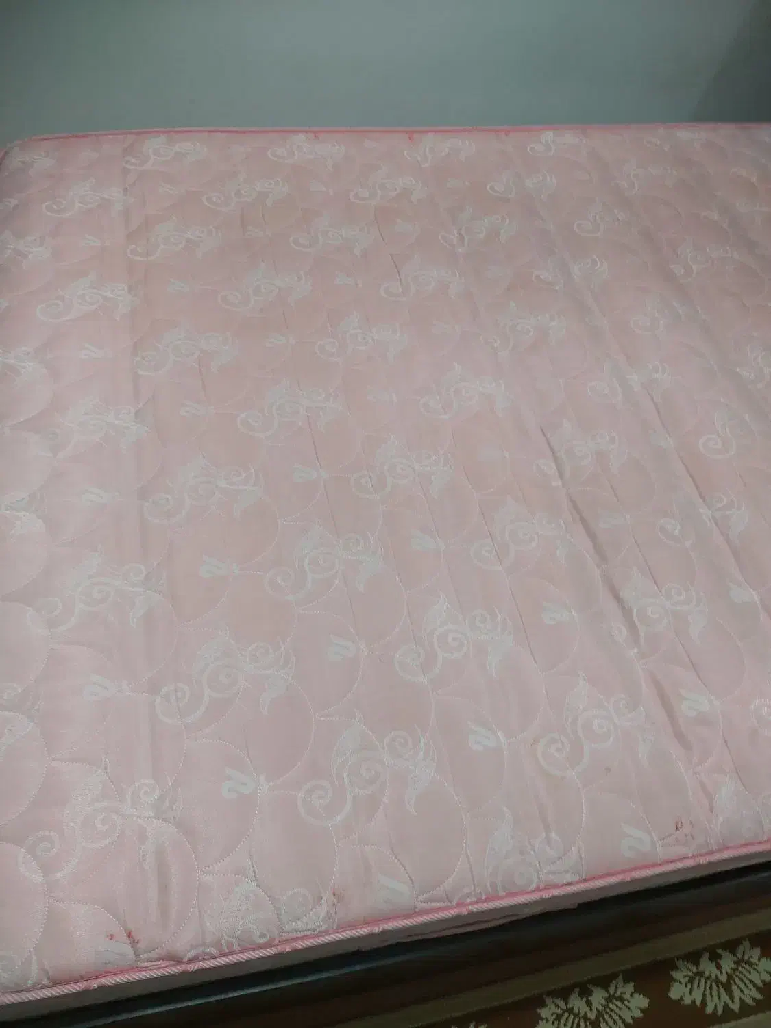 وسایل منزل|تشک تختخواب|بروجرد, |دیوار