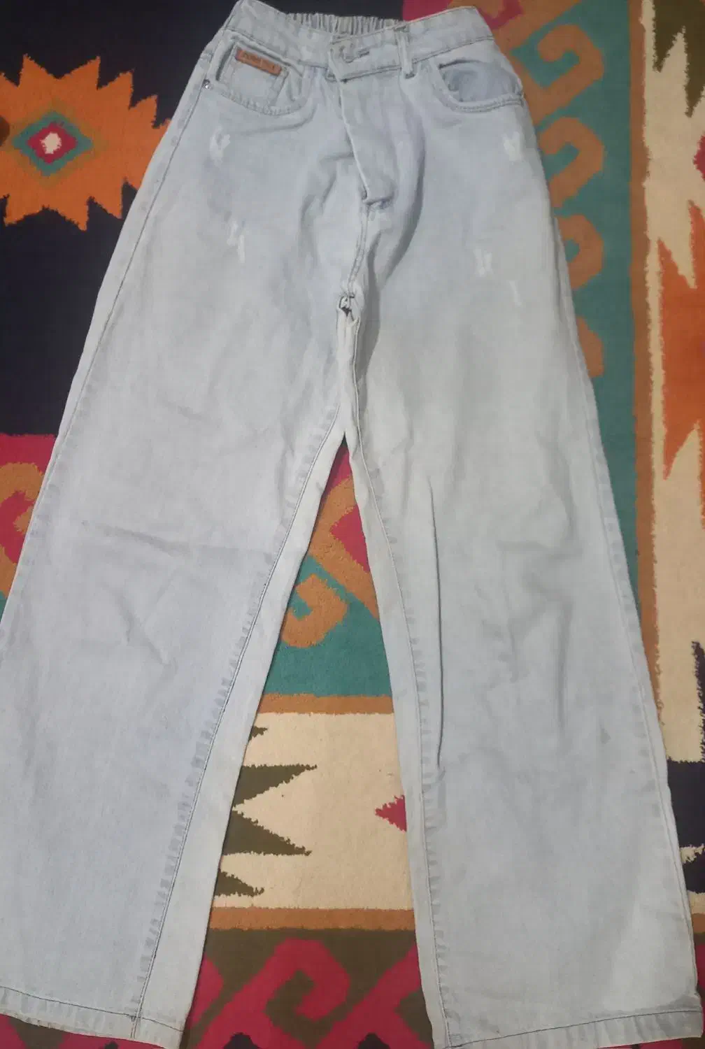 شلوار نیم‌بگ|لباس|قرچک, میرزائی شمالی|دیوار