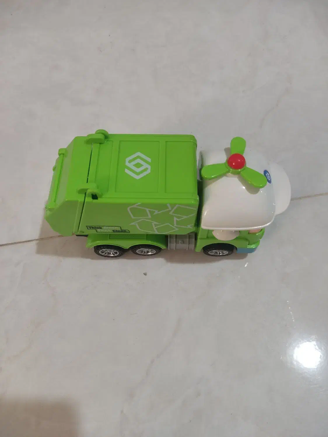 ماشین موزیکال وحرکتی|اسباب‌بازی بچه|کرج, شهرک سهرابیه|دیوار