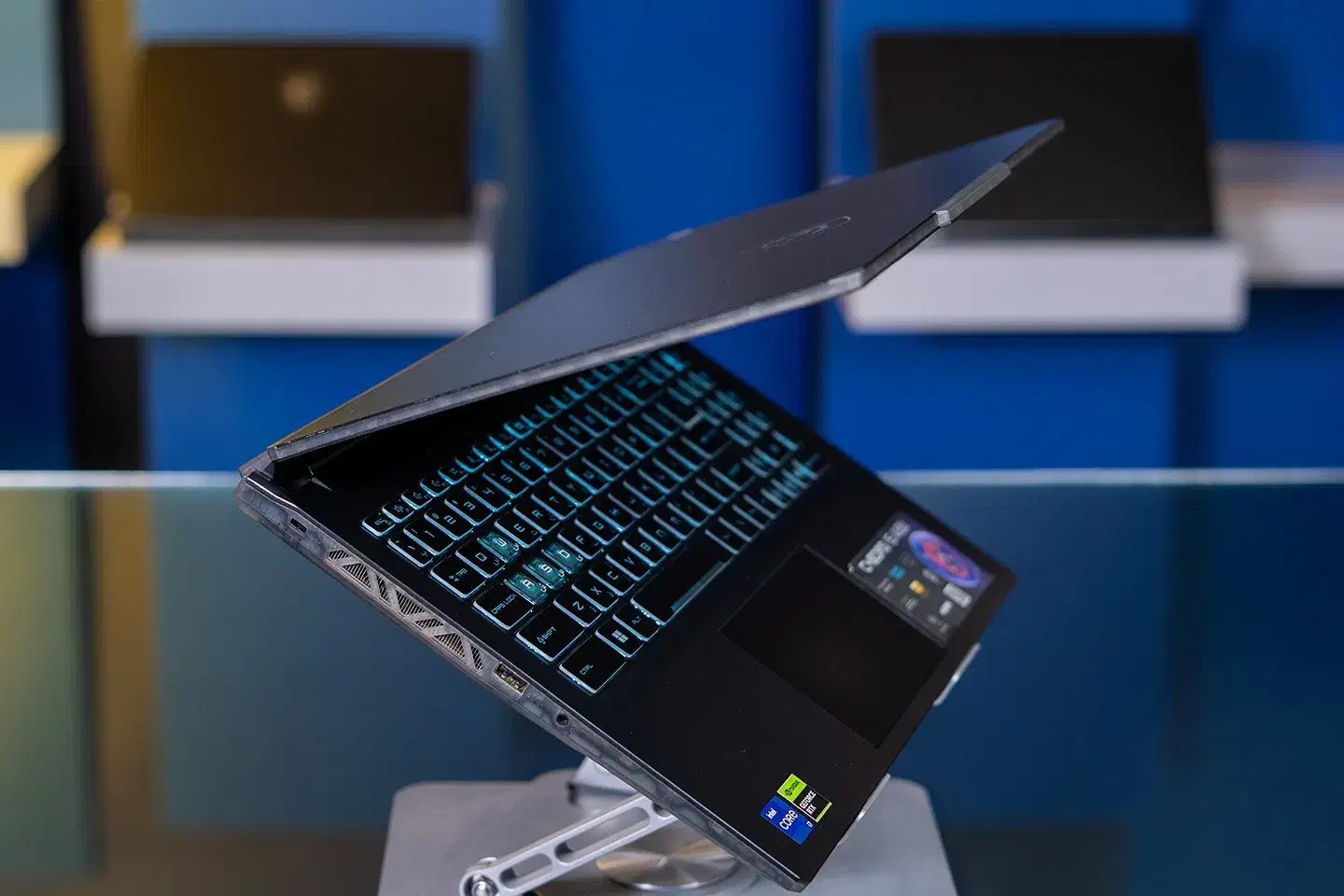 لپ‌تاپ MSI CYBORG 15  مناسب طراحی و کارهای سنگین|رایانه همراه|یزد, |دیوار